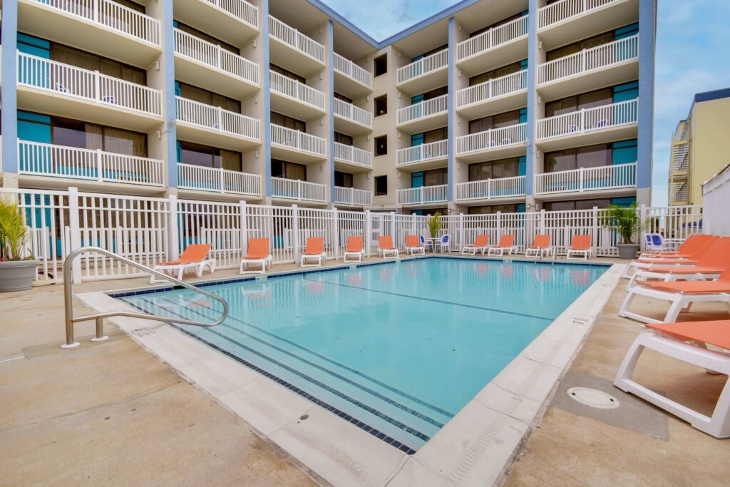 hotel outdoor pool